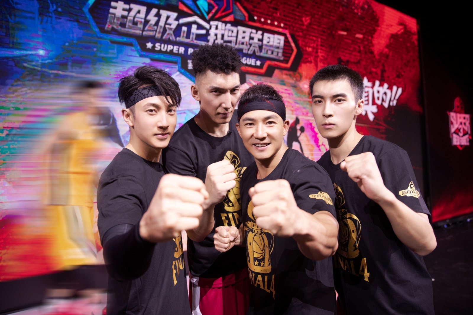 包含比赛的终场哨声中某队获得了最终成功的词条