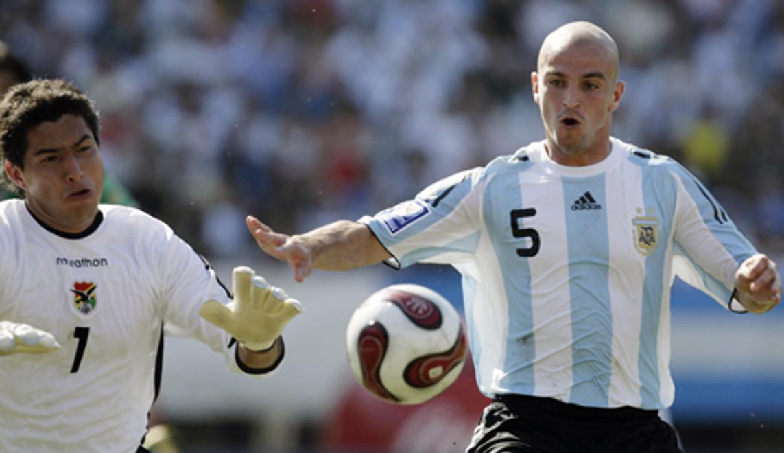 开云APP-关于阿根廷足球巨星在荷兰联赛中展现出强大实力，令人赞叹的信息