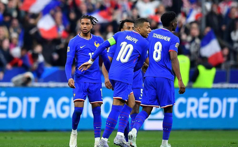 包含火爆对决：欧洲国家队让球迷热血沸腾的词条