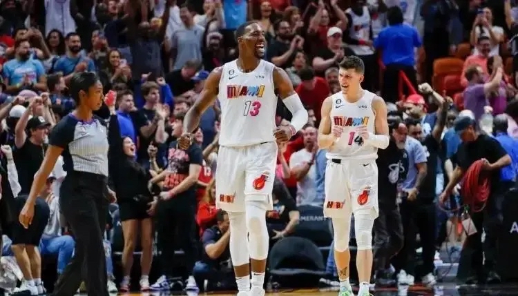 开云体育在线-热火队球员因不适缺阵，球队实力受损