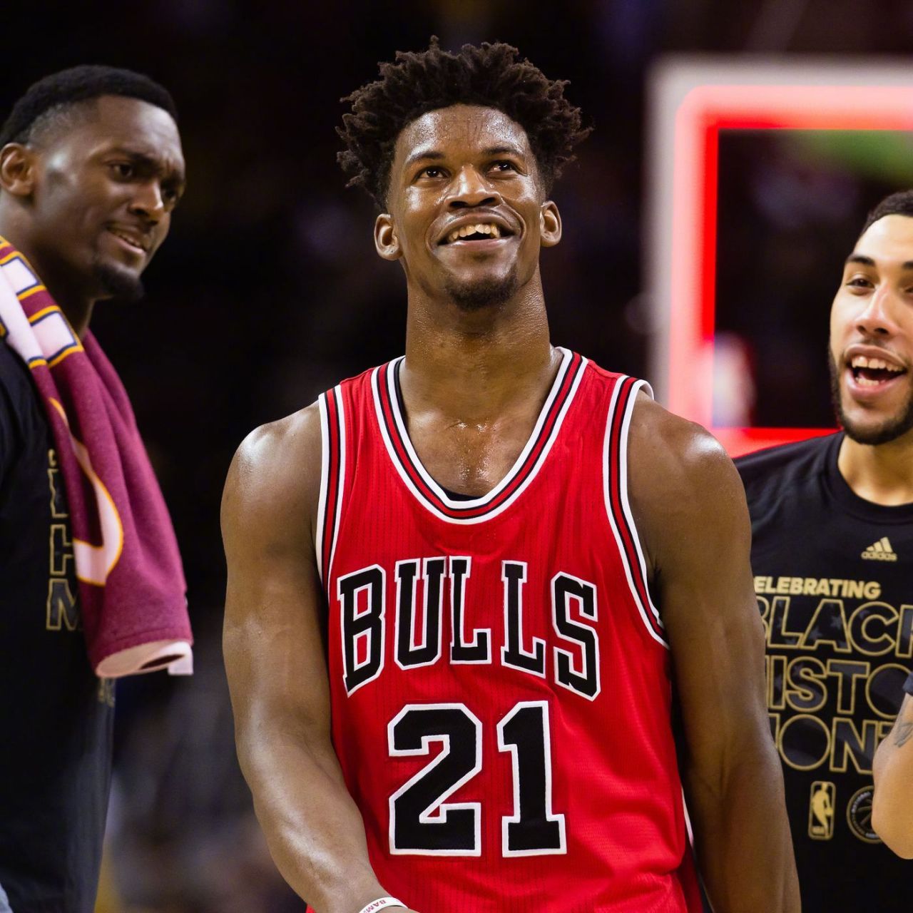 包含公牛继续努力备战，将力争首轮胜利的词条