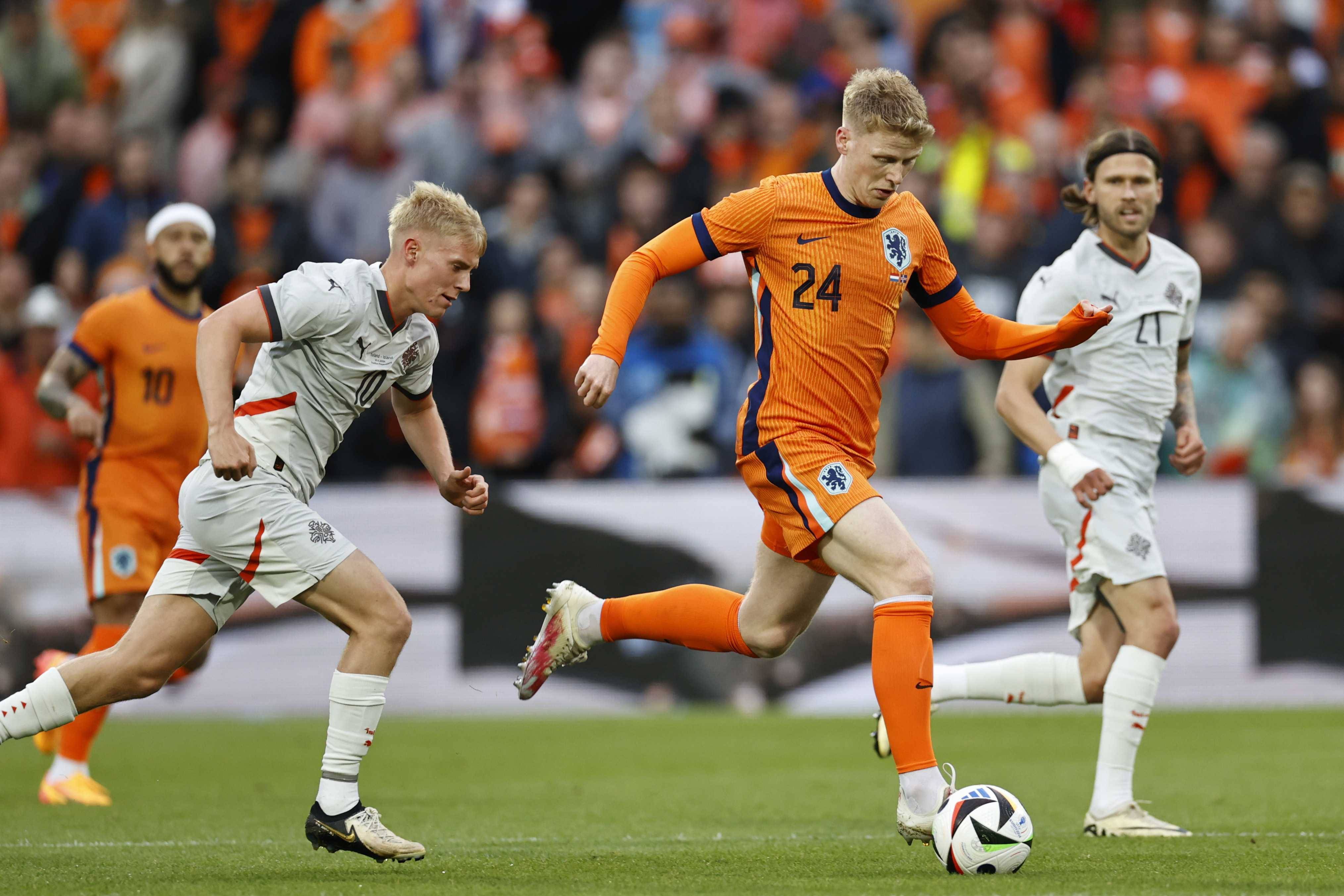 荷兰国家队连续三轮不胜，遗憾离开欧锦赛