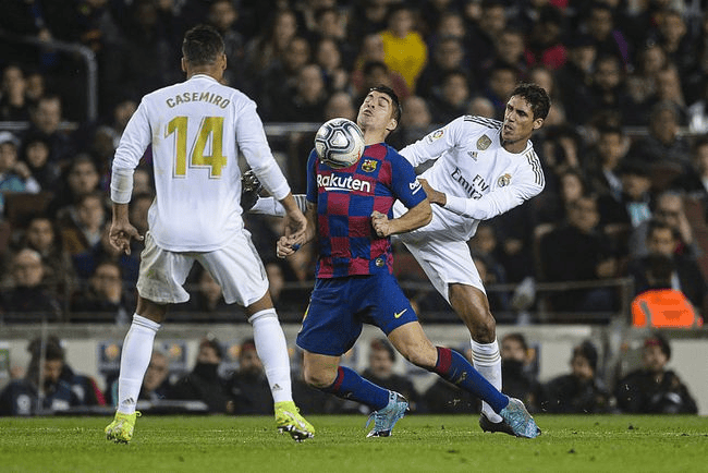 开云APP-巴萨凭借进攻打破僵局，皇马惨败于引援