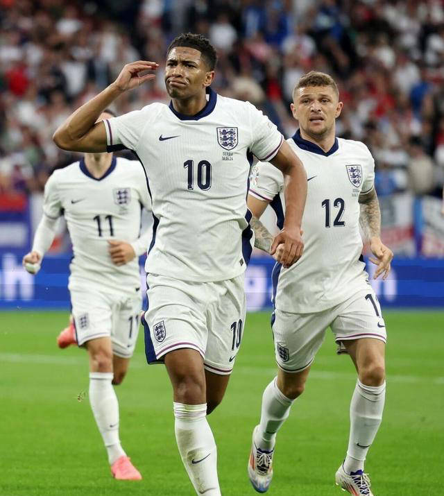 开云体育入口-法国客场不敌英格兰，局势失控