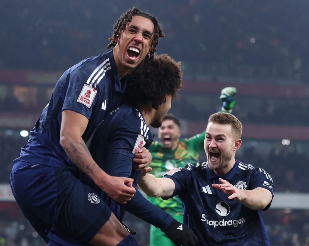 开云体育app-皇家马德里主场大胜曼联，豪取晋级资格的简单介绍