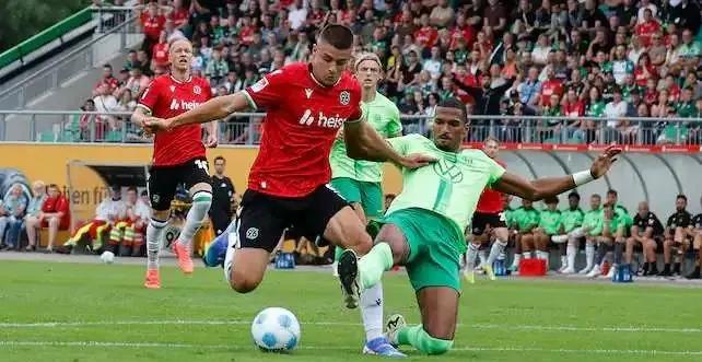 都灵主场迎战斯帕尔，意甲中下游对决