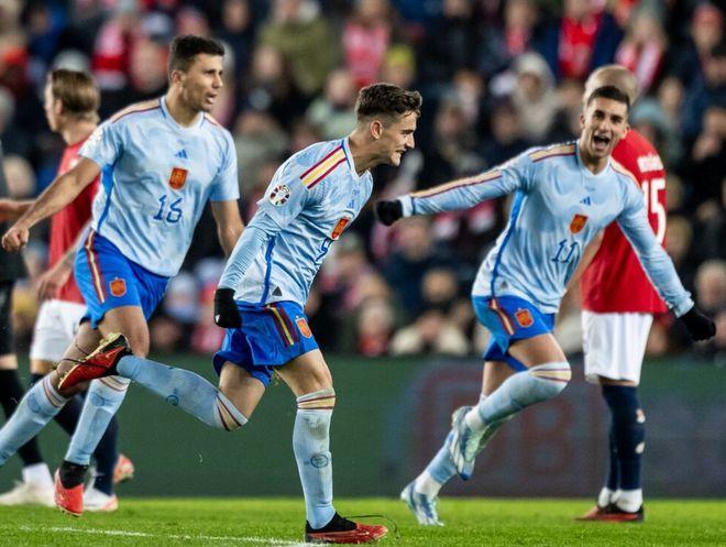 包含土耳其大胜摩尔多瓦：土耳其正赛资格在望的词条