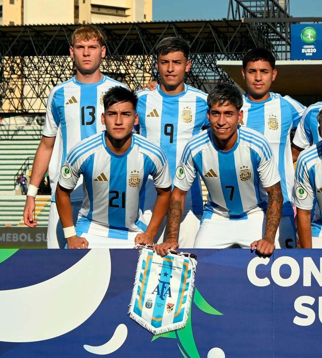 阿根廷队在洲际赛事中获得亚军