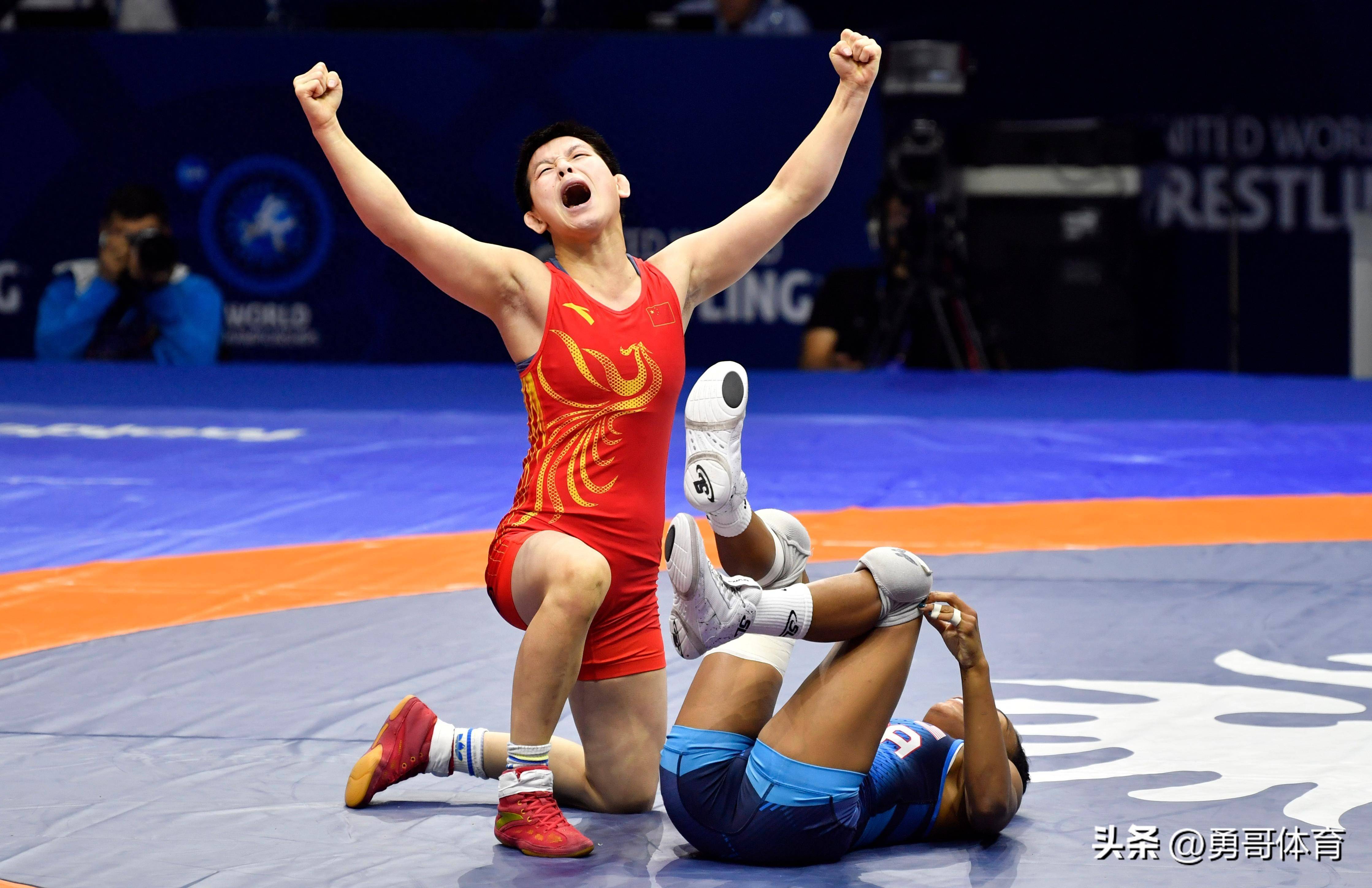 开云官网-摔跤比赛选手战至最后一刻获胜