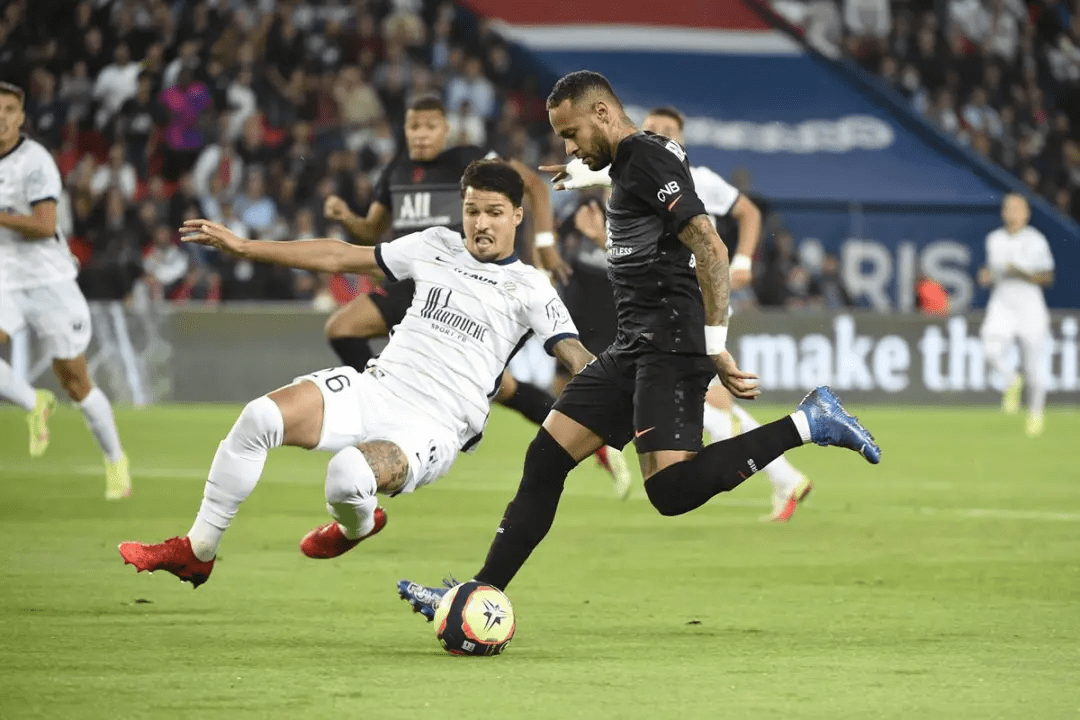 包含蒙彼利埃终结连胜期望全队自我调整的词条