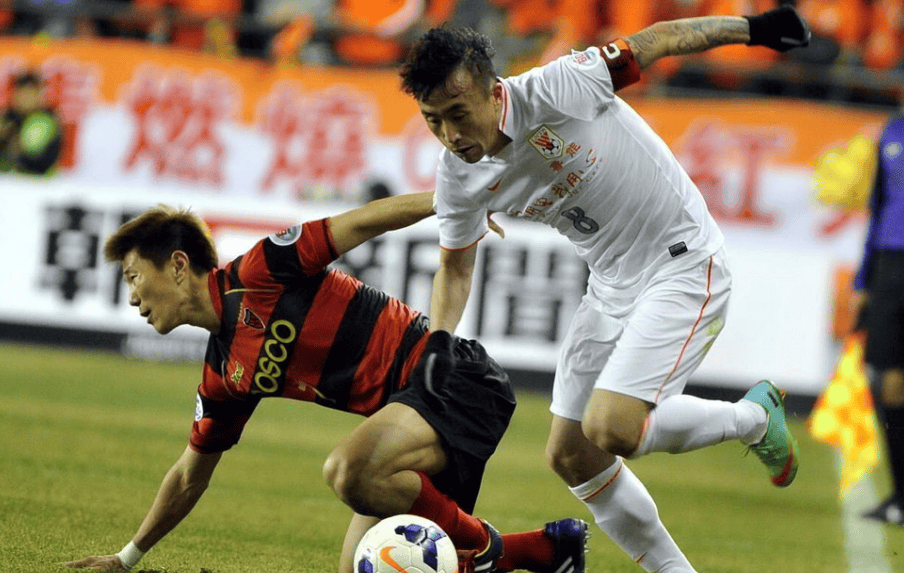 强强对话！东亚足球盛事引发热议！