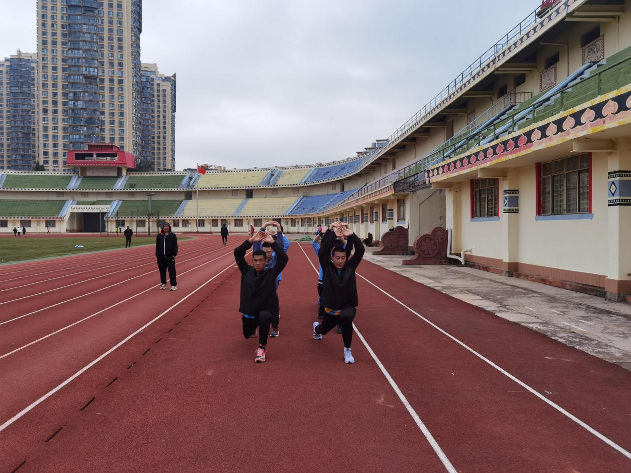 关于运动员积极备战，力争取得好成绩的信息