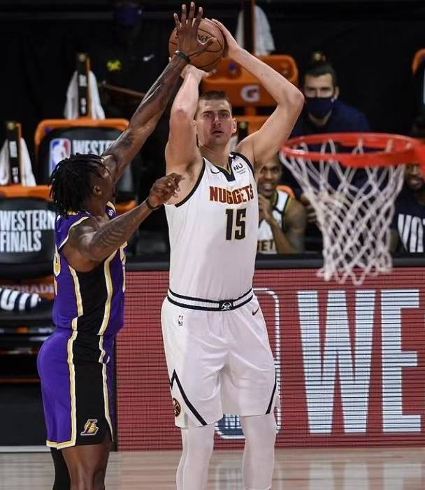 开云体育-爵士客场不敌掘金，遭遇两连败