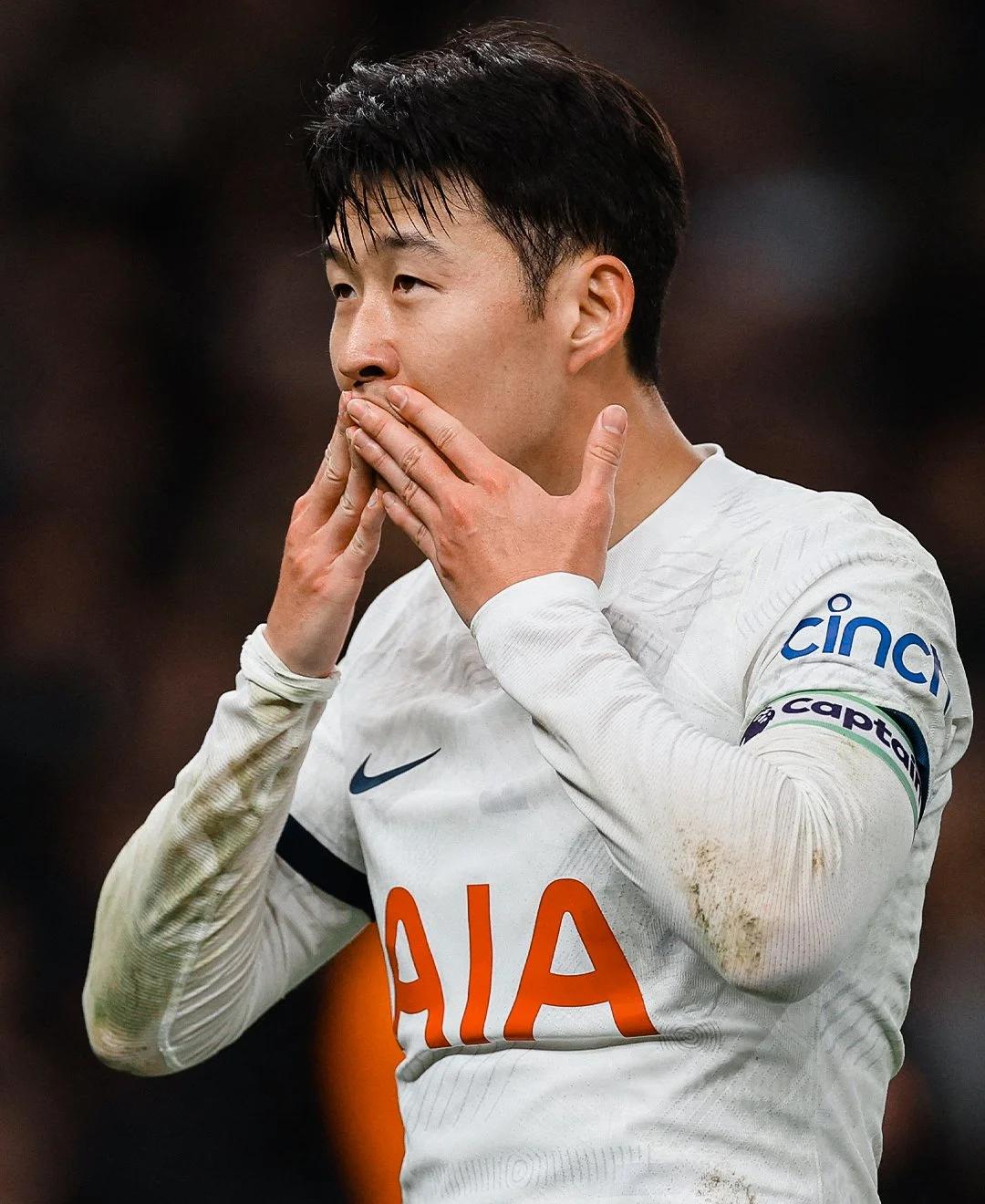 热刺主场告捷诺里奇，凯恩梅开二度帮热刺取胜