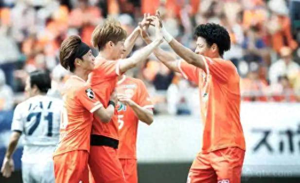 开云体育-布尔基尔卡诺特前锋成为球队当红焦点