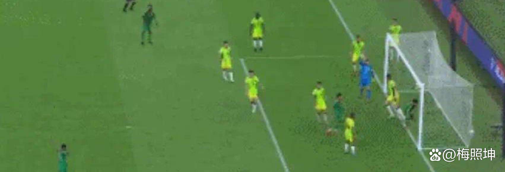 开云体育-国际足球比赛中，女队力挫对手夺冠！