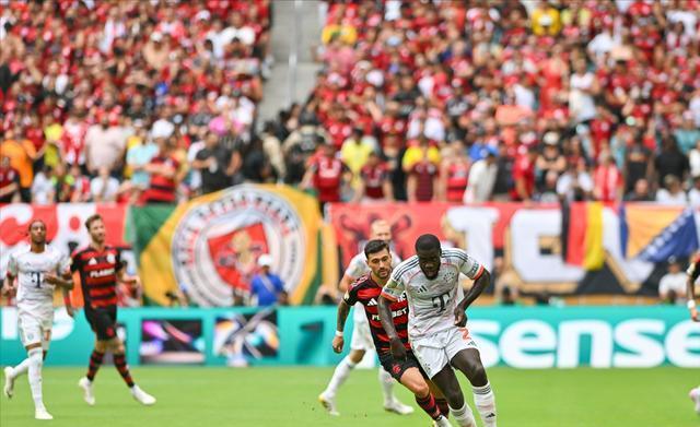 拜仁慕尼黑惨遭淘汰，夺冠梦碎