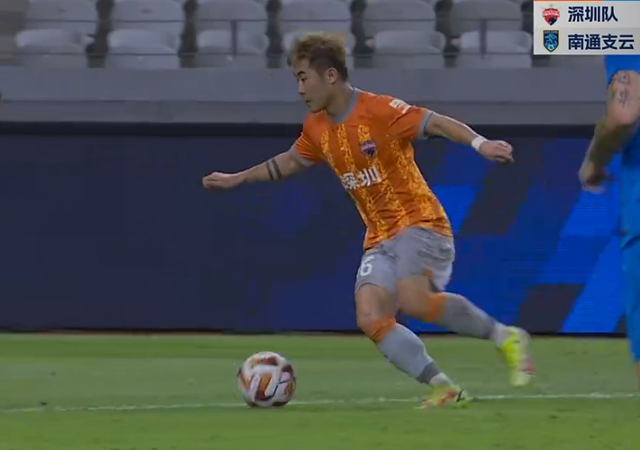 开云体育APP下载-激烈争夺！四强战场上火药味十足