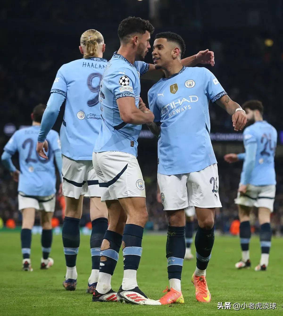 曼城主场告捷，晋级欧冠八强不败