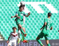 圣埃蒂安战平，稳居中游位置