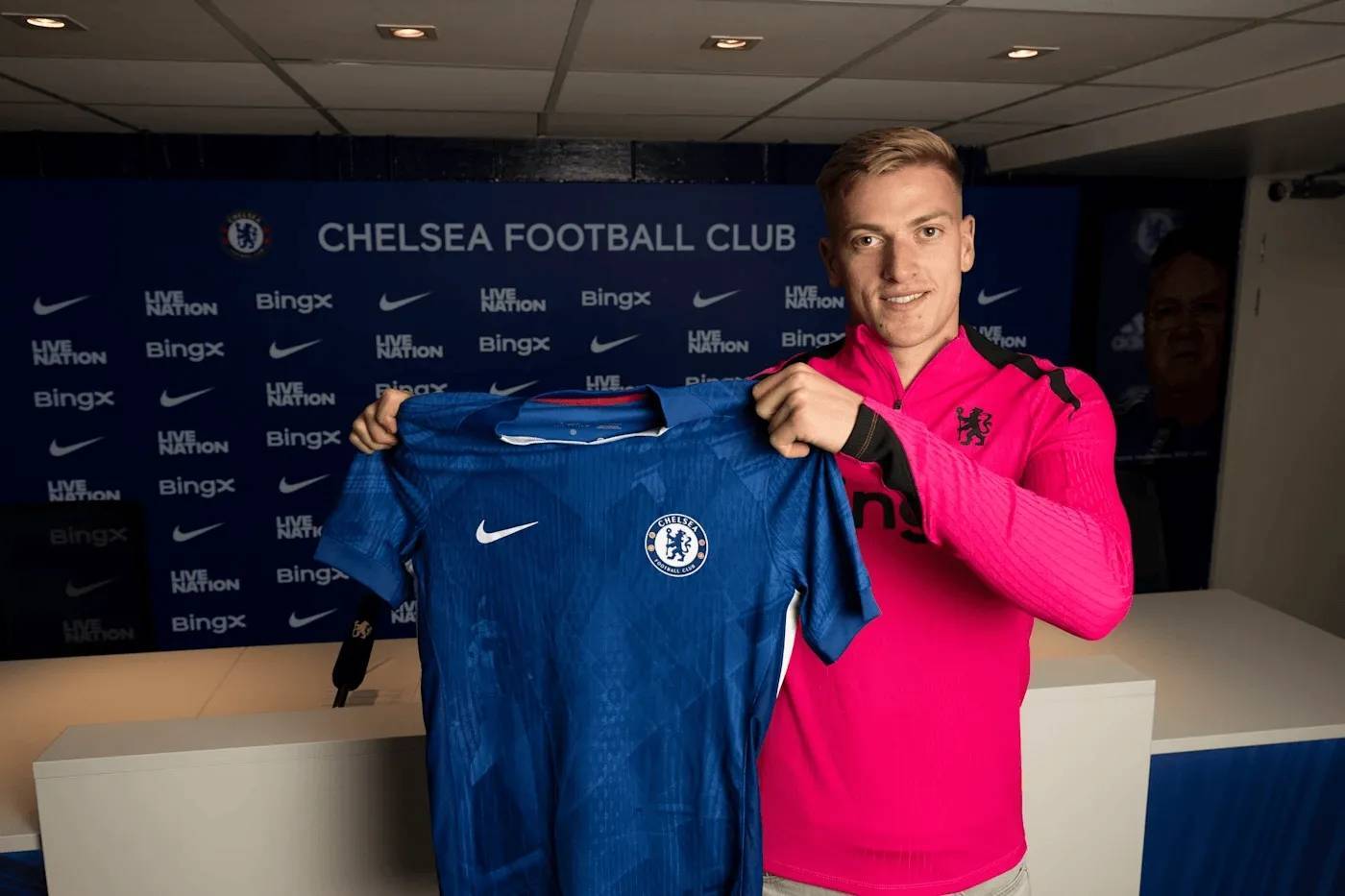 惊艳亮相！欧国联半决赛冠军诞生，决赛即将开启