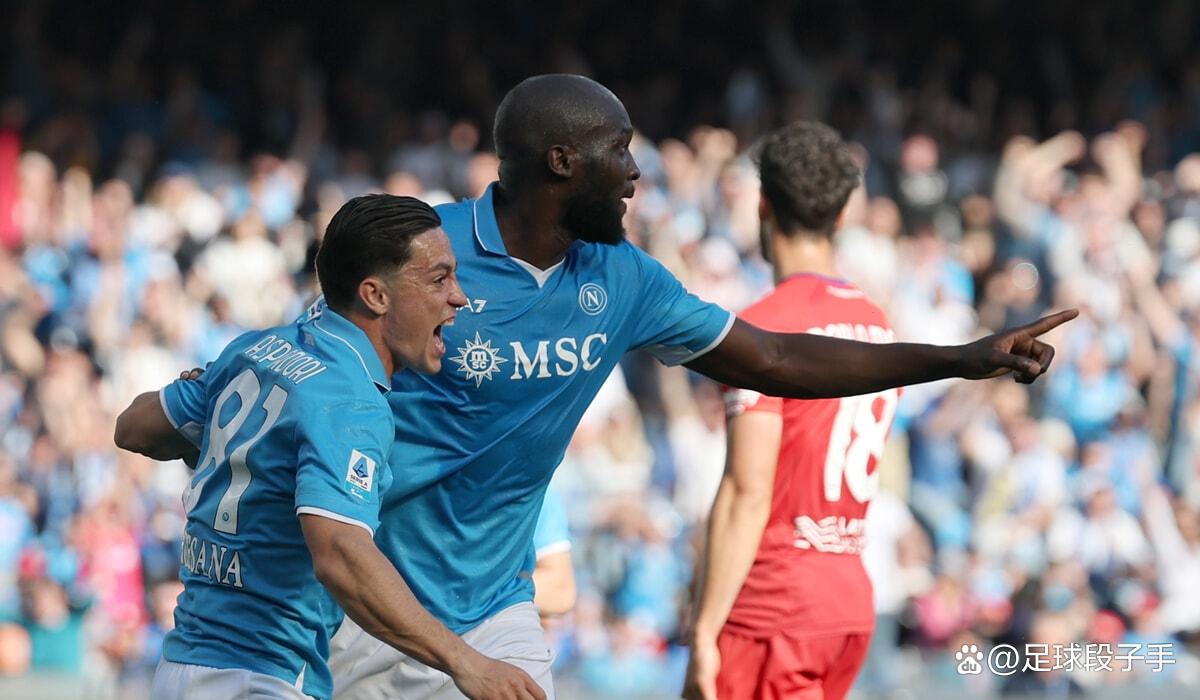 佛罗伦萨客场击败那不勒斯，收获三分