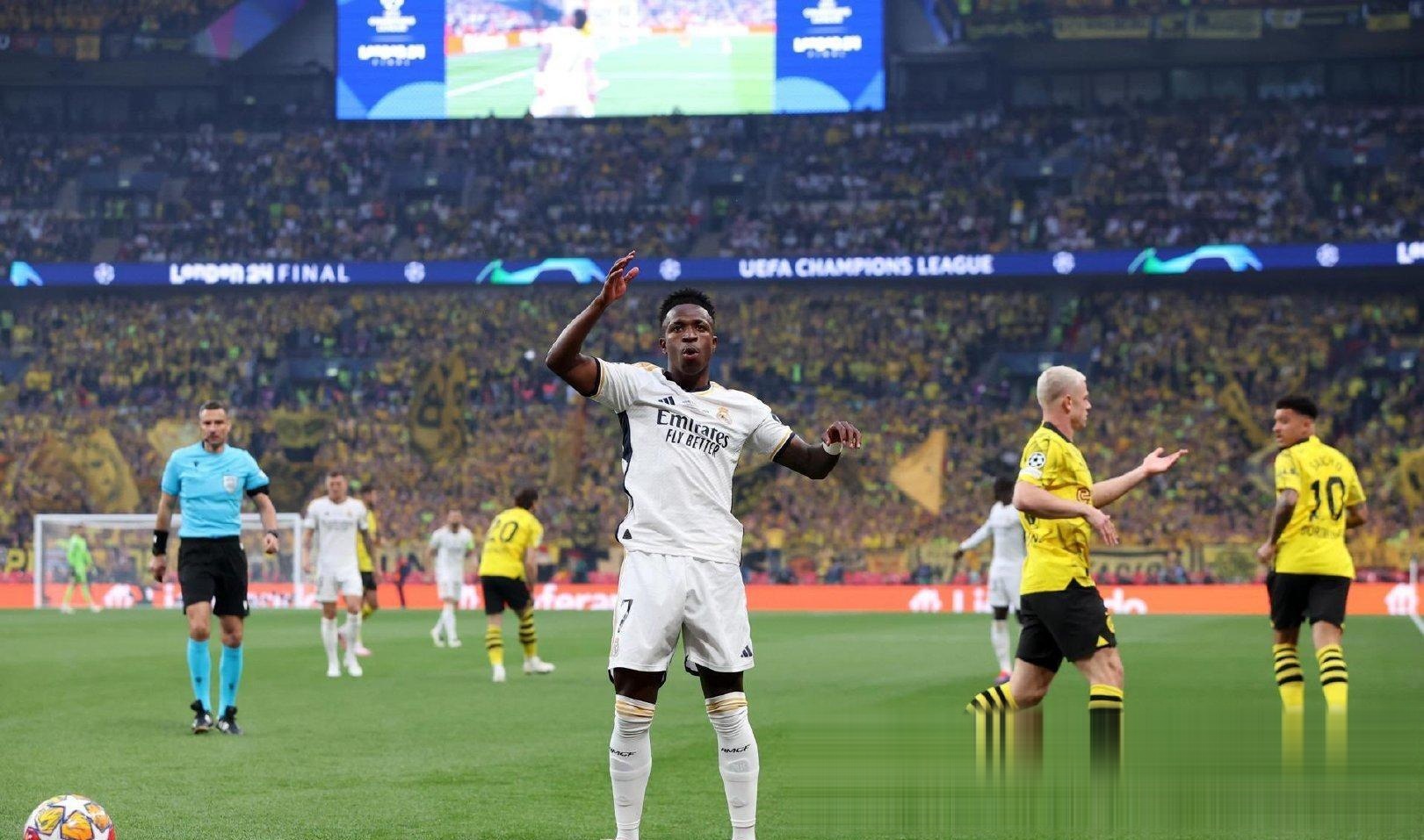 皇马再现神迹，锁定欧冠决赛席位！