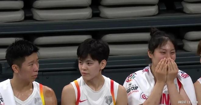 阿尔及利亚队战胜新西兰，晋级关键