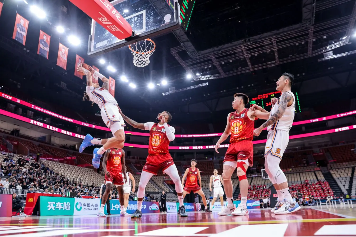 老鹰胜猛龙晋级东部冠军赛