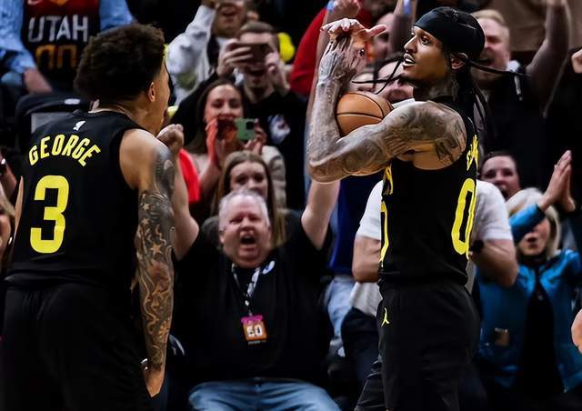 开云体育app-爵士队遭遇猛龙逆转，系列赛进入抢七