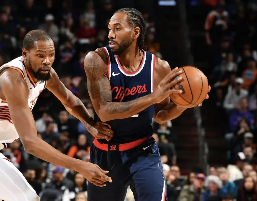 猛龙巨星被罚下：伦纳德表现亮眼带领球队遭遇惨败的简单介绍