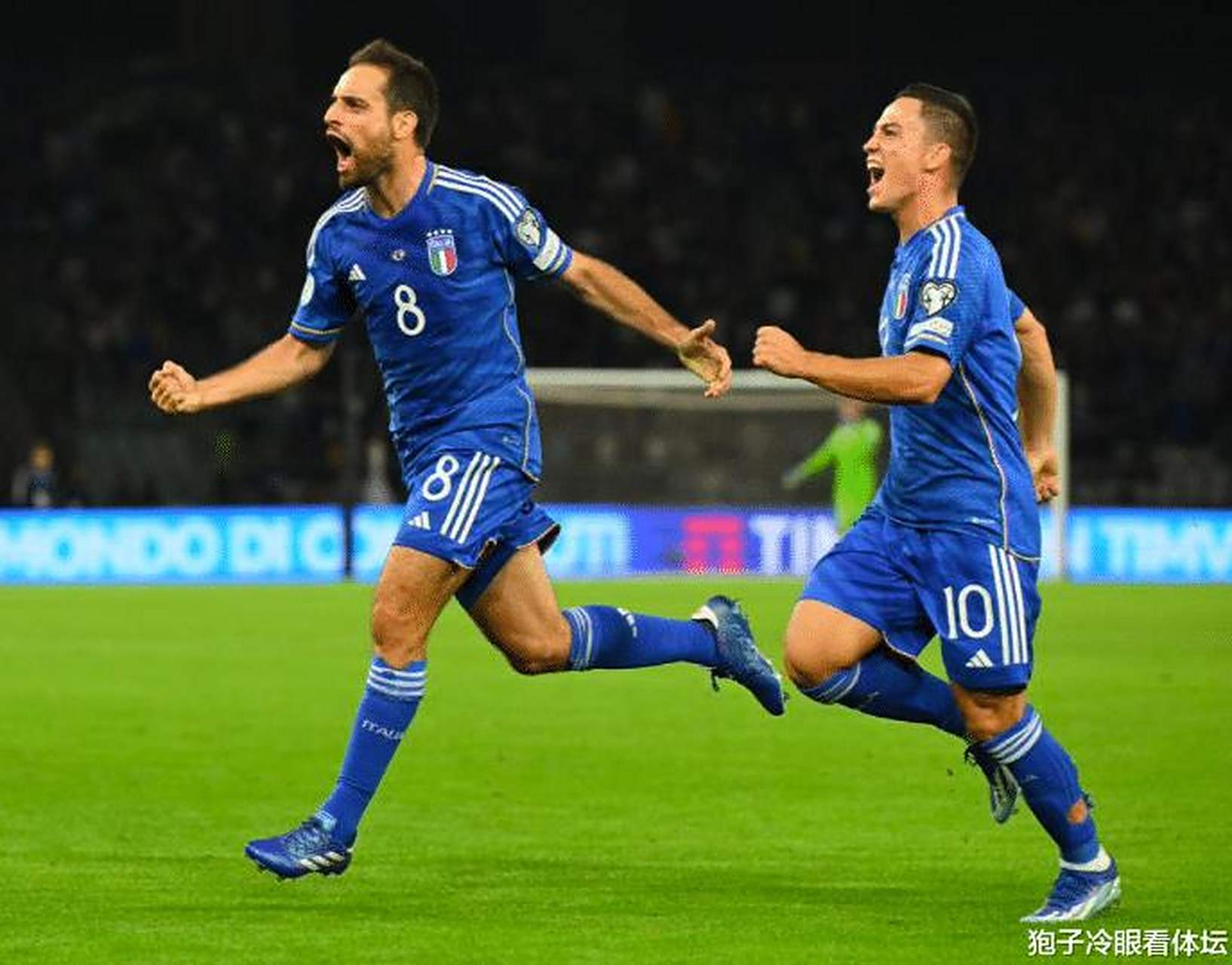 开云体育官网-欧洲杯预选赛竞争激烈，悬念重重带来惊喜