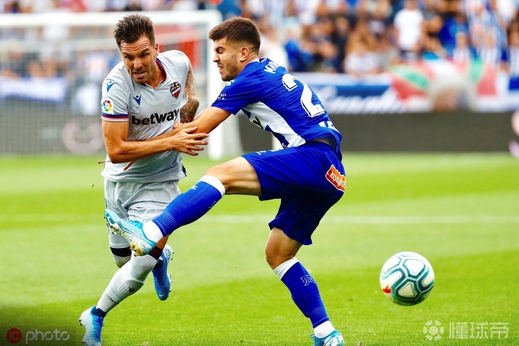 关于阿拉维斯客场战平巴拉多利德，收获一分的信息