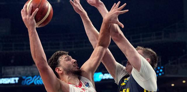 欧洲球队成功晋级全球篮球比赛决赛