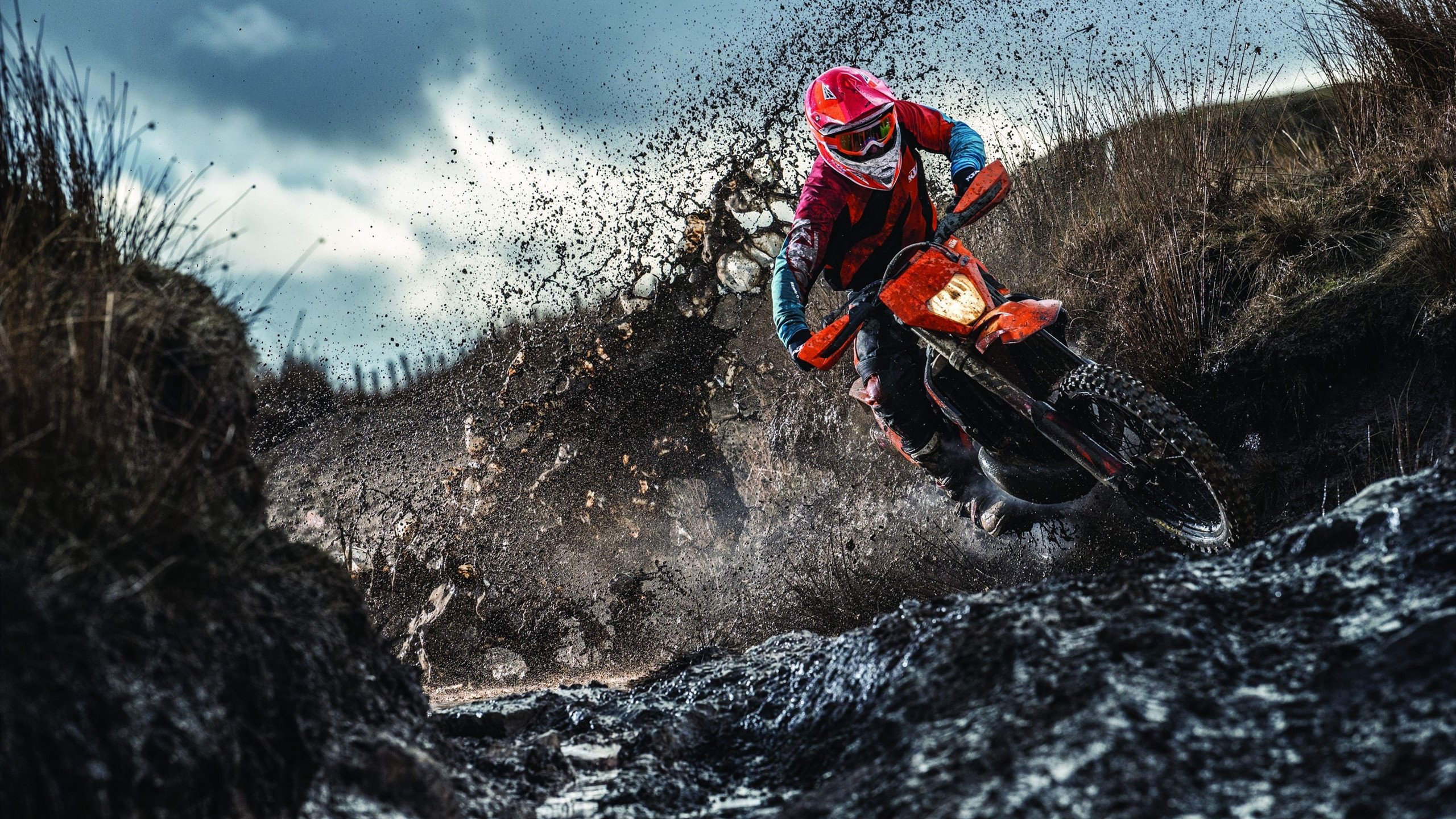 平行世界狂想，篮球场上的足球战争—巴拉圭强势拿下荷兰