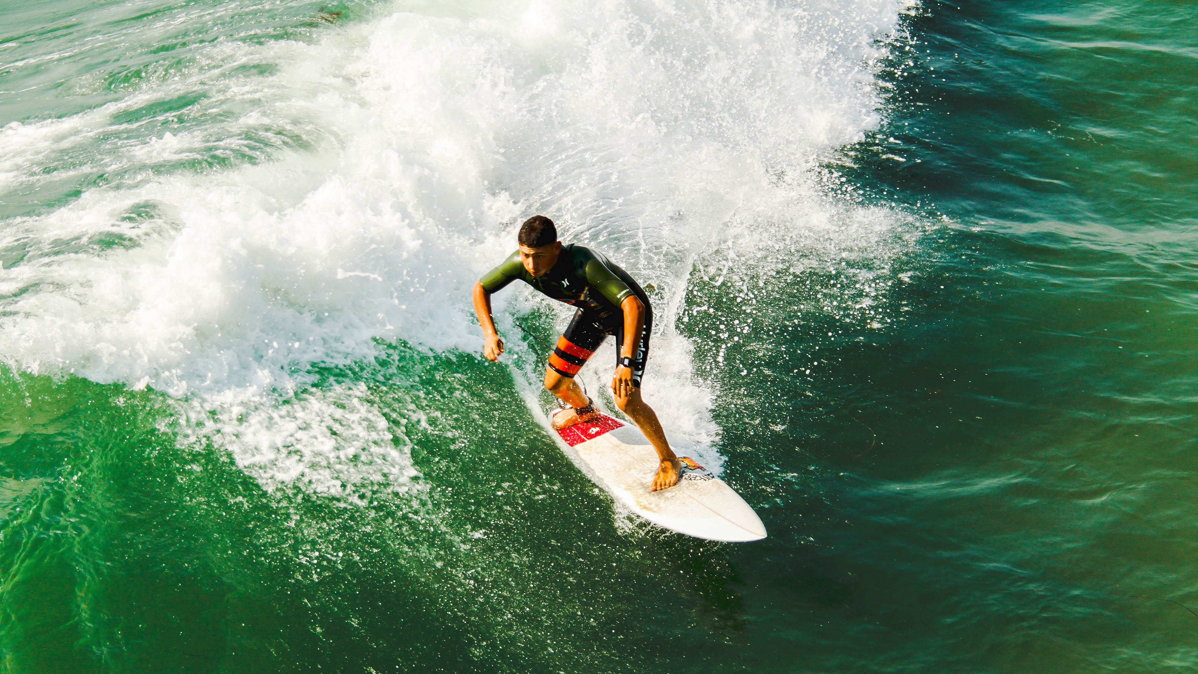 开云体育-末节之王，当戈麦斯撕碎巴黎的夜晚