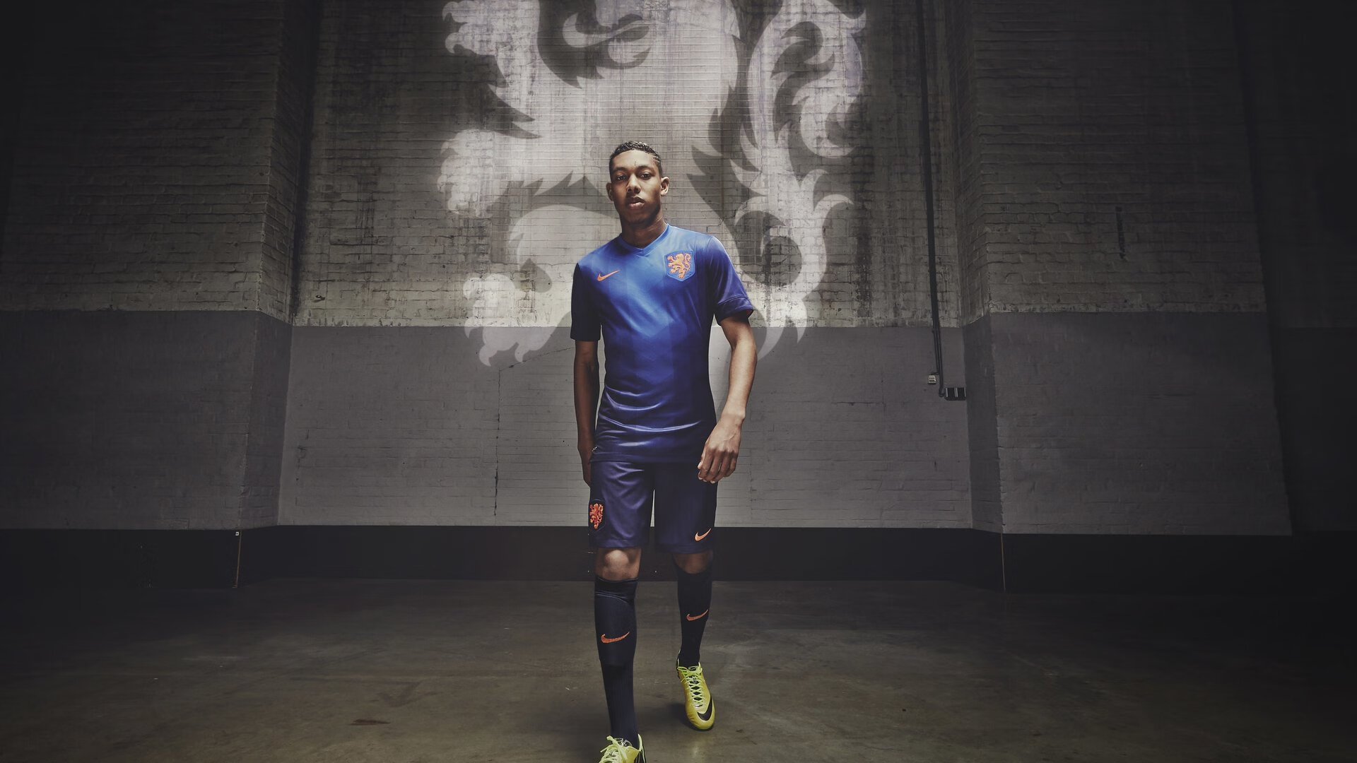 掘金布下天罗网，字母王座半日倾，战术枷锁如何缚住雄鹿巨兽？