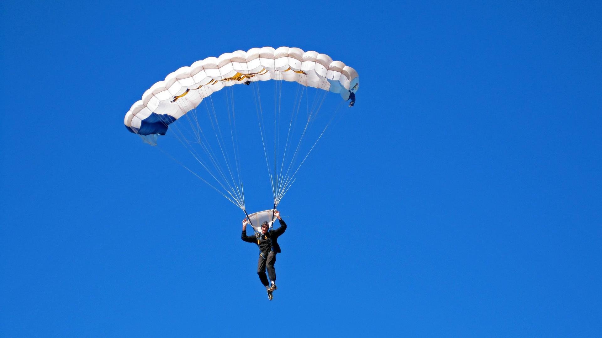 开云平台-冰川与火焰的对决，鲁德在拉沃尔杯上点燃澳网余烬的险胜